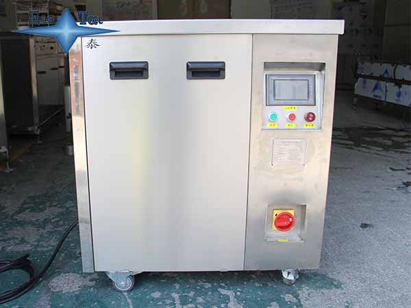 超聲波換能器受潮與發(fā)熱的解決辦法 超聲波清洗機(jī)