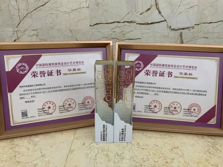 超聲波清洗機(jī)在眼鏡行業(yè)的應(yīng)用，如何確保清潔透明？