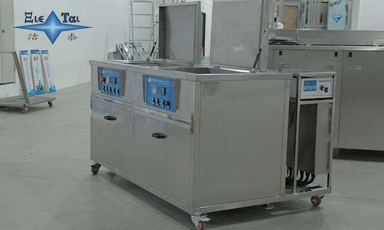 超聲波清洗機(jī)的清洗過(guò)程中需要注意什么？我們來(lái)給你支招！