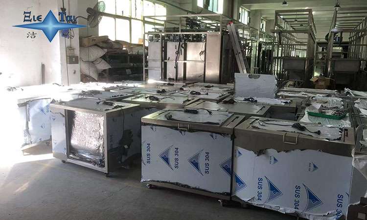 超聲波清洗機在金屬工藝品清洗中的應用及優(yōu)勢