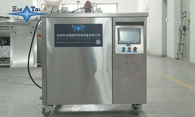 超聲波清洗機如何正確清潔假牙？專業護理指南與避坑要點